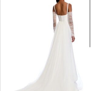 Kyha Bride: Arta detachable tulle train